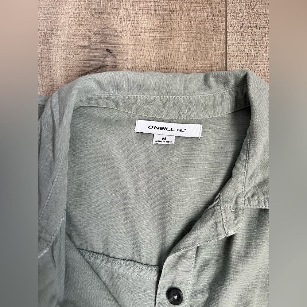 O’NEILL Lucas Woven Romper Size Medium - Picture 3 of 10